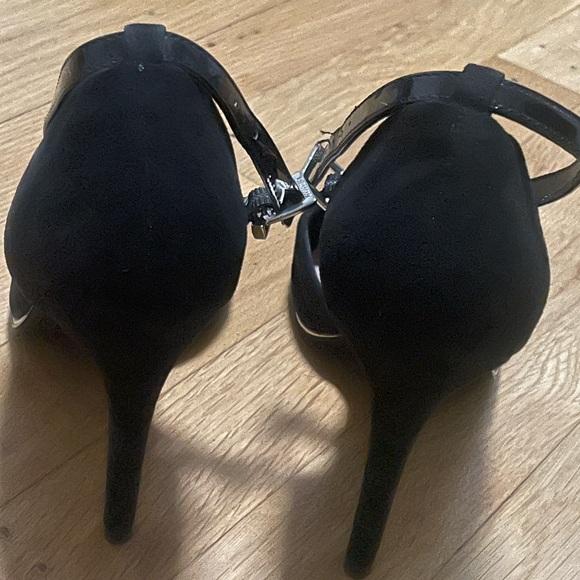 Black Pointed Call It Spring Heels - Picture 4 of 5